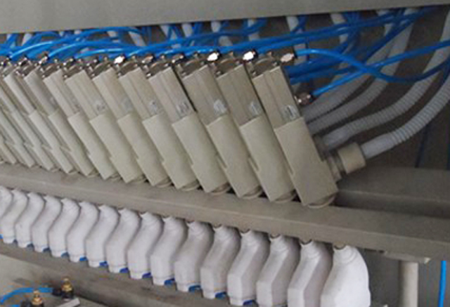 προσαρμοσμένα ακροφύσια πλήρωσης.jpg