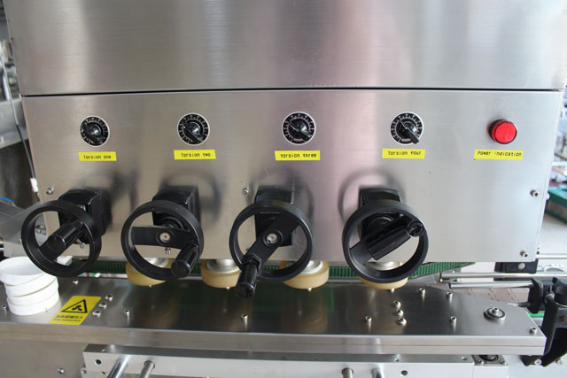 μηχάνημα κάλυψης με ανύψωση (2).JPG