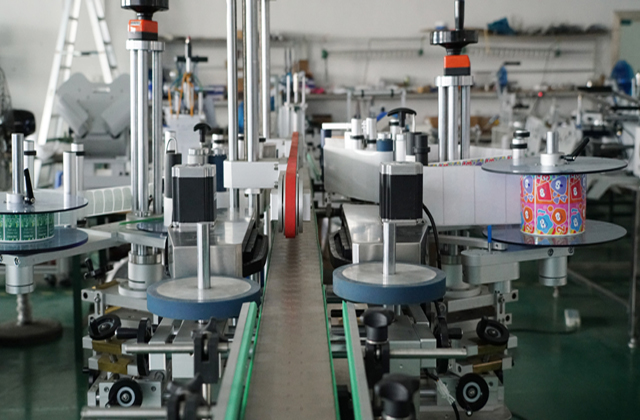 μηχανήματα ετικετών διπλής όψης.jpg