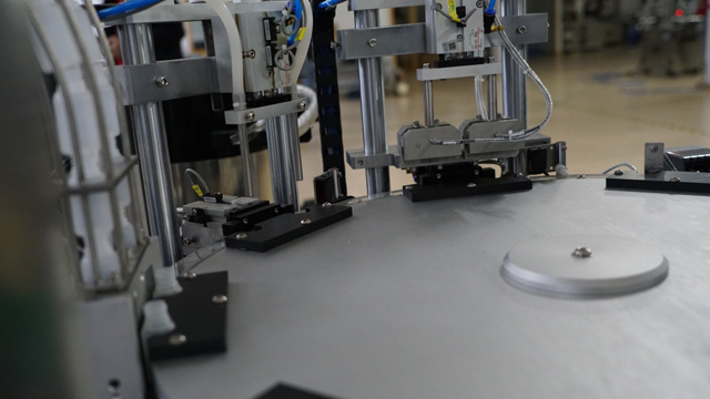 ακροφύσια πλήρωσης κοντά βολή.jpg