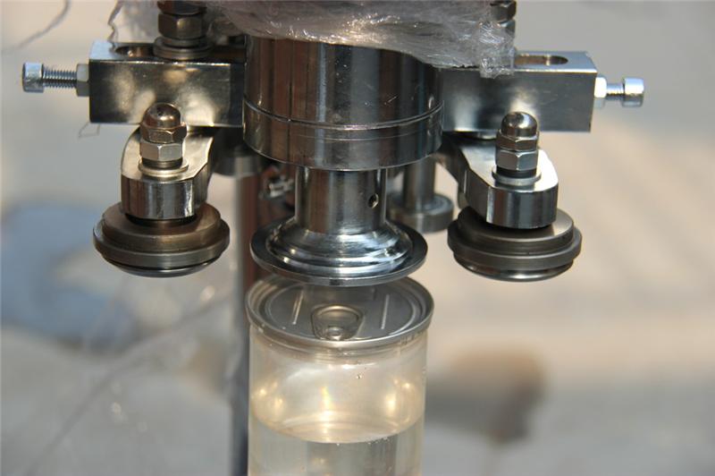 εξοπλισμός σφράγισης κονσερβών.jpg