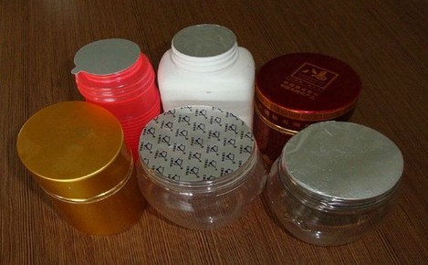 plastic bottles samples after being sealed επαγωγή.jpg
