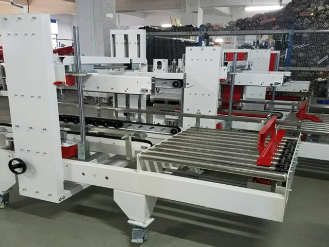 πελάτες Kunde Besuchend (3).jpg