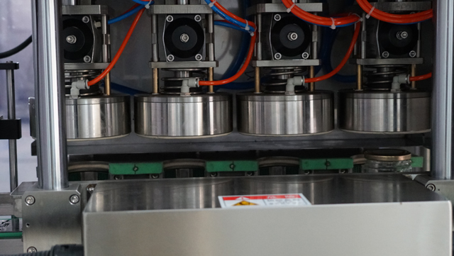 4 ΚΕΦΑΛΙΑ Capper vacuum.jpg