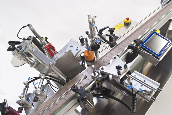 round bottle labeler equipment εξοπλισμός σήμανσης στρογγυλής φιάλης.jpg