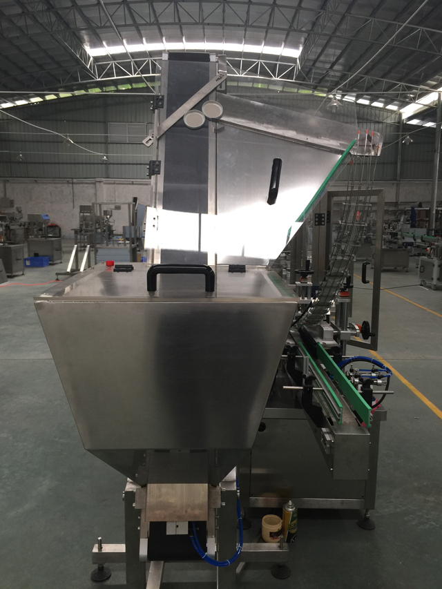 καπάκια σύστημα αυτόματης τροφοδοσίας.jpg