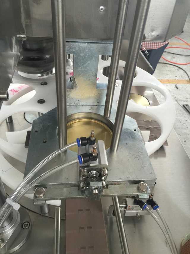 μηχανήματα σφράγισης κονσερβών.jpg