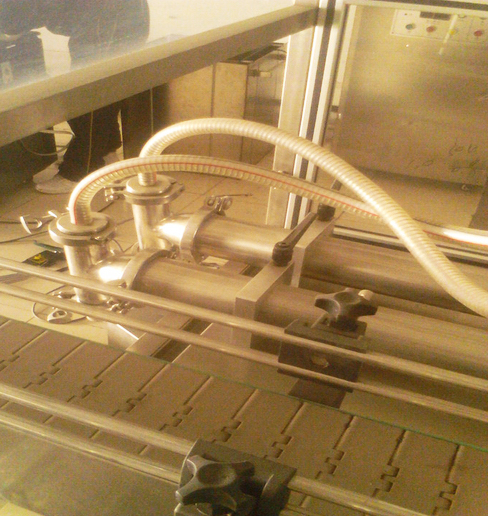 μηχανή πλήρωσης διπλές κεφαλές εξοπλισμένες με αυτόματο.jpg