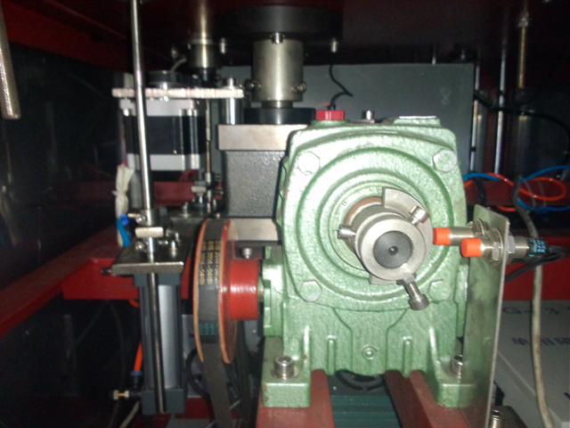 internal tubes filling sealing machine σφραγιστικό πλήρωσης σωλήνων ημιαυτόματο.jpg