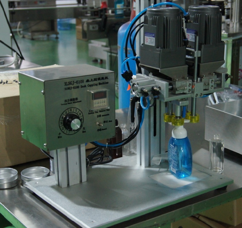 desktop screw capping machine semi automatic Ημιαυτόματη γραμμή παραγωγής υγρού απορρυπαντικού