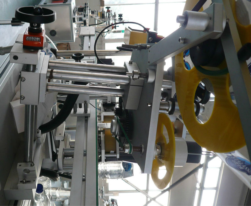 Αυτοκόλλητη αυτοκόλλητη μηχανή ετικετών διπλών πλευρών πάνω κάτω