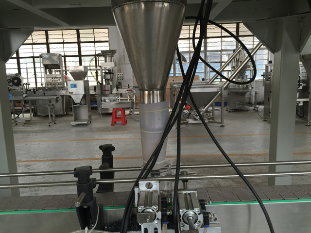 ακροφύσια πλήρωσης για κόκκους filler.jpg