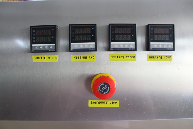 high speed automatic bottles screw capping machine tornillo de botella de nivelación de la máquina ΚΛΕΙΣΗ ΕΙΚΟΝΑ ΜΗΧΑΝΗΜΑΤΟΣ ΚΑΛΥΜΜΑΤΟΣ ΒΙΔΩΝ.jpg