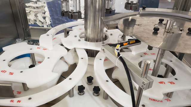 Εξοπλισμός βιδωτού καλύμματος.jpg