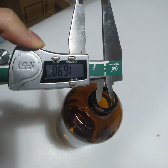 δείγματα φιαλών (2).jpg