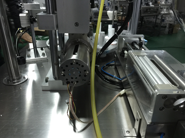 ultrasounic generator υπερηχητική γέμιση σφράγισης για σωλήνες paste.jpg