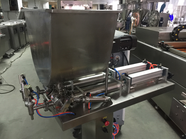 ακροφύσια κάθετης μηχανής πλήρωσης.JPG