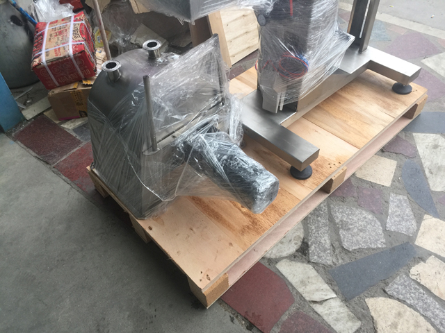 wooden case packaging machinery before shipping ξύλινη θήκη για πλήρωση μηχανών.jpg