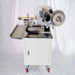 Ημιαυτόματη εφαρμογή ετικετών σημαίας για συσκευασία τροφών κατοικίδιων ζώων με κόκαλο σκύλου