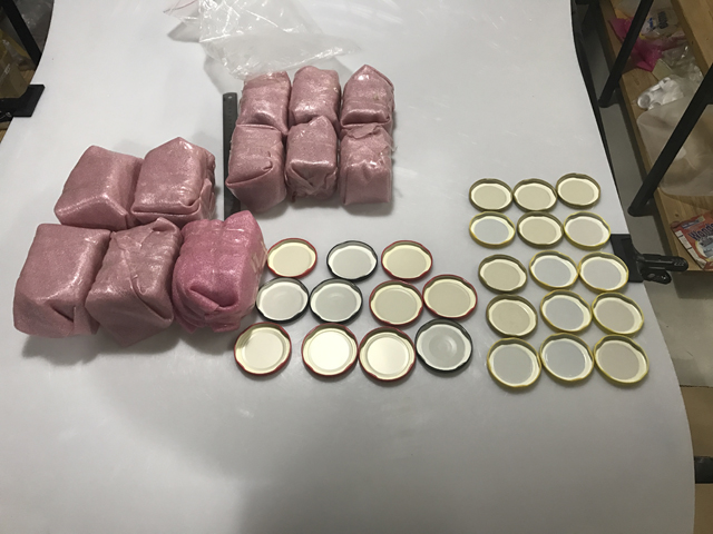 καπάκια και μπουκάλια βάζα για πώμα κενού.jpg