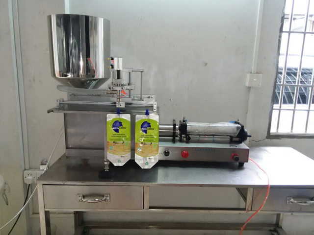 Μηχανή πλήρωσης σακουλών στομίου (4).jpg