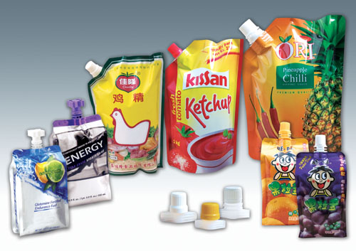 spout bags after filling σακουλάκια μονής κεφαλής γεμίζουν με χοάνη .jpg