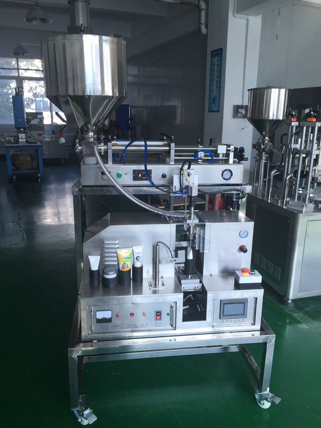 εξοπλισμός σφράγισης σωλήνων πλήρωσης (1).jpg