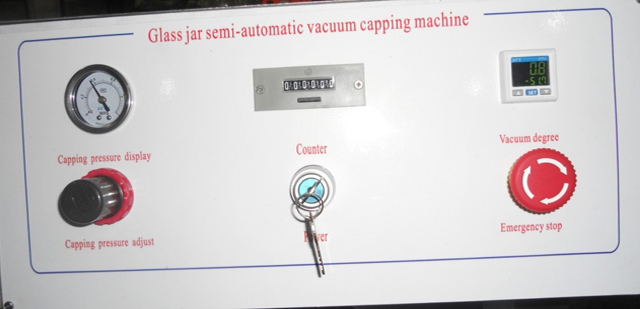 control panel from vacuum capping machines πάνελ μηχανημάτων κάλυψης κενού.jpg