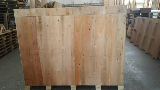 χάρτινο σφραγιστικό σε ξύλινη θήκη.jpg