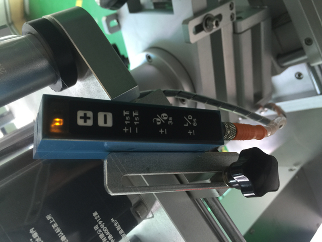 αισθητήρας για την ανίχνευση ετικετών transparent.jpg